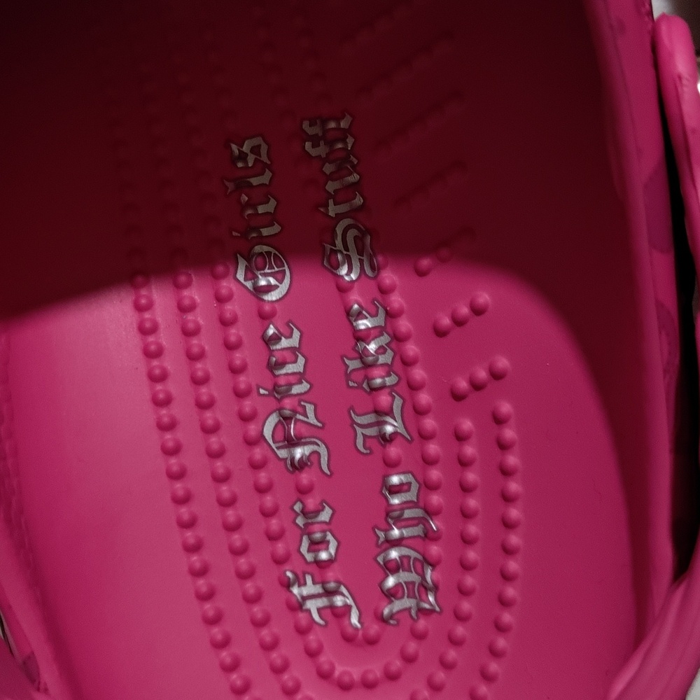 Crocs x Juicy Couture Limited Edition Classic Clogs, Women 8 / Men 6 - Picture 5 of 8